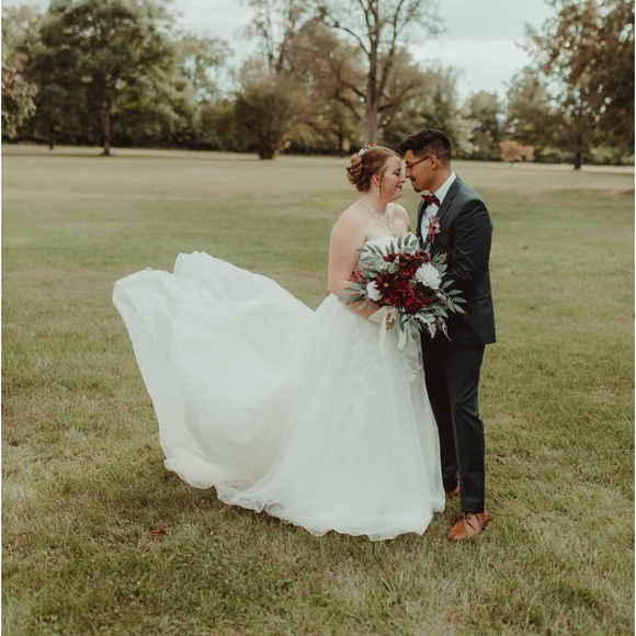 Meet your Posher, Taylor - Picture 10 of 10